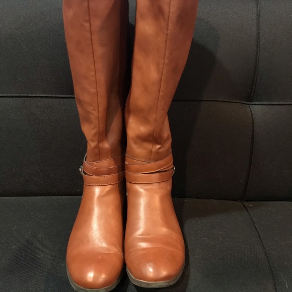 Leather Boots - Picture 3 of 4